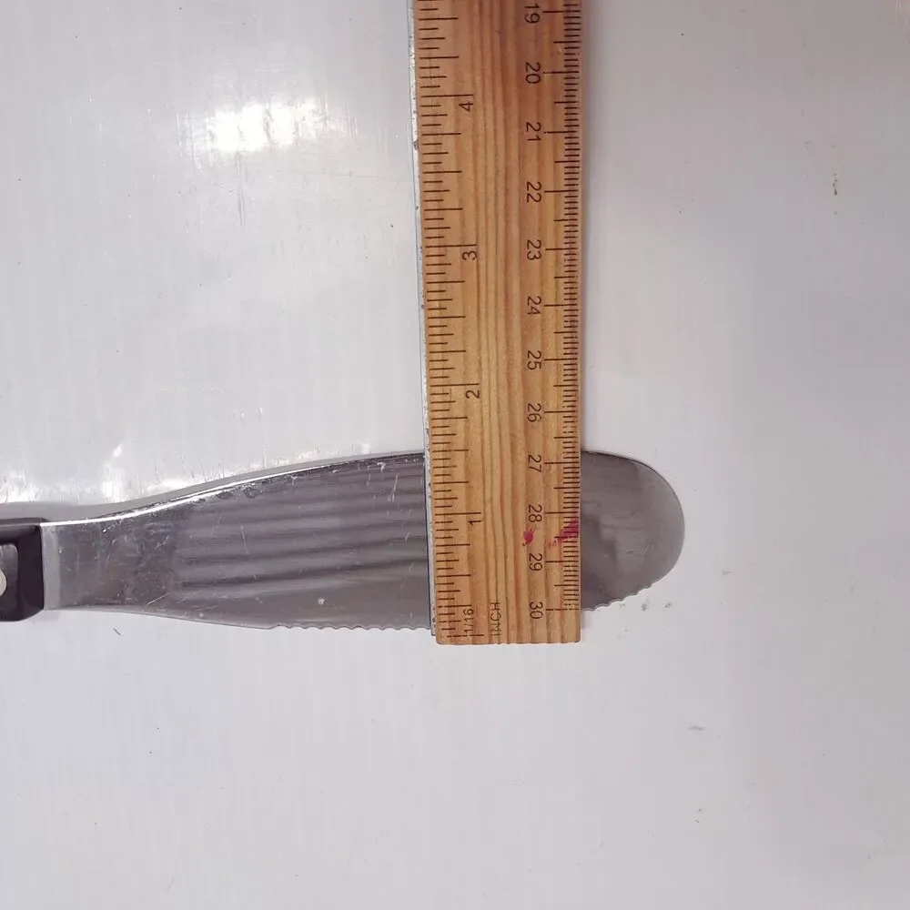 CUTCO Spatula Spreader classic brown 1768 KH serrated edge tool Olean made USA